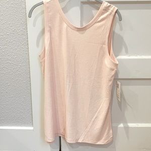 NWT medium Old Navy active top.